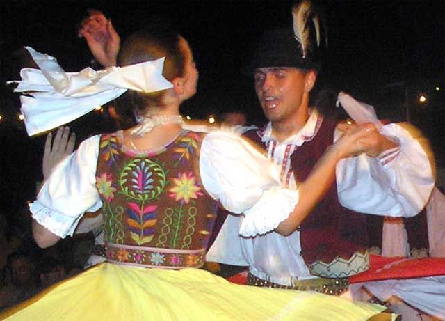 XXe festival international de folklore de Gap : l’ensemble Zemplin, de Slovaquie