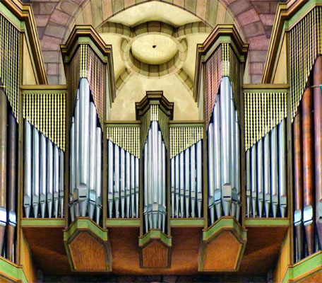Grand orgue Jean Dunand de la cathédrale de Gap (Hautes-Alpes)
